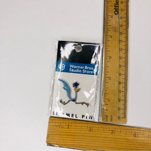 Vintage 2000 Warner Brothers Roadrunner Enamel Pin Main Loony Tunes Character - Picture 3 of 5